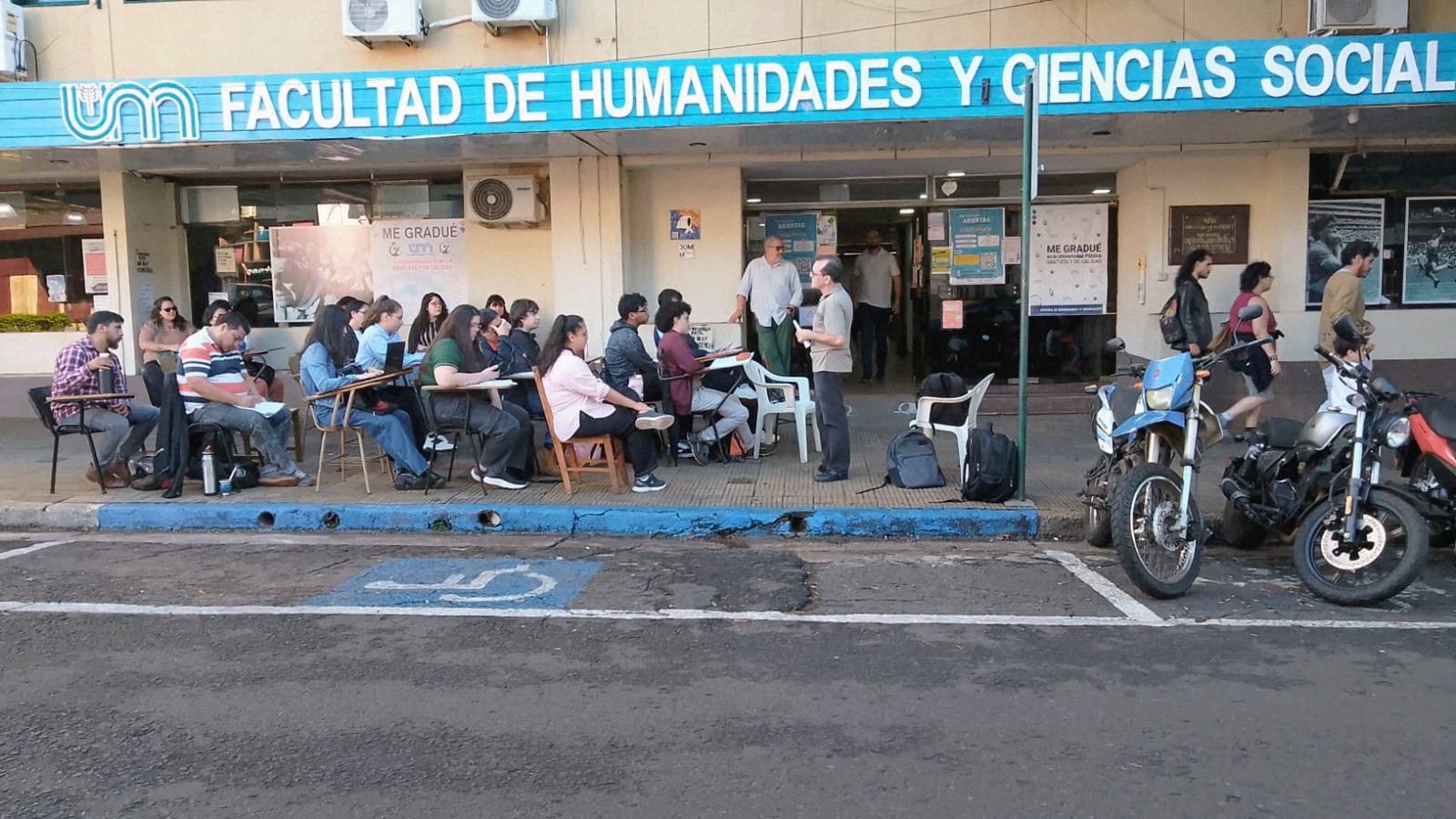 Actividad CLU